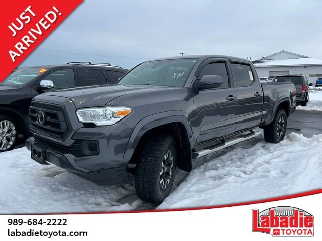 2020 Toyota Tacoma SR's photo