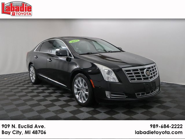2015 Cadillac XTS Luxury Collection's photo