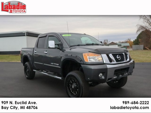 2012 Nissan Titan S's photo