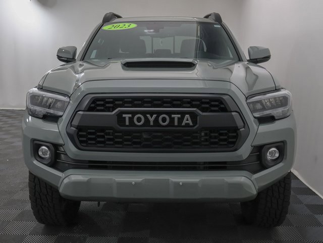 2023 Toyota Tacoma TRD Sport V6 photo 3