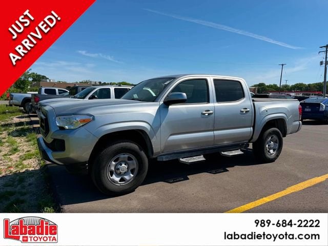 2023 Toyota Tacoma SR Double Cab 4WD V6 Auto Short Bed's photo