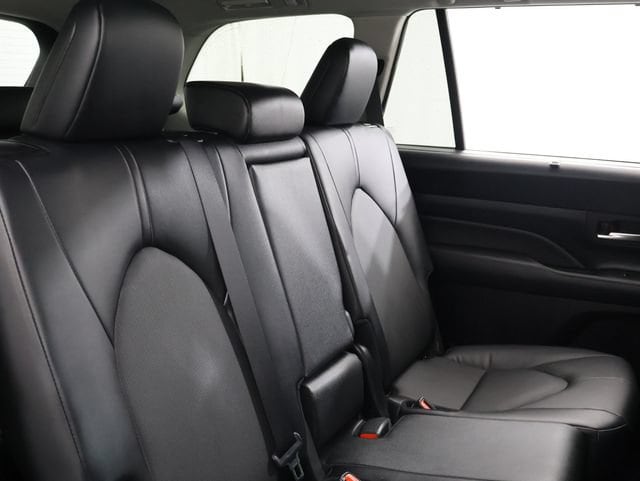 2025 Toyota Grand Highlander XLE - Photo 17