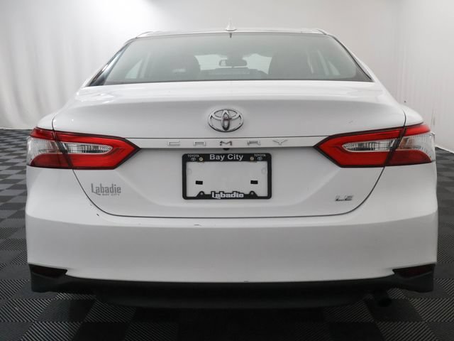 2020 Toyota Camry LE - Photo 7