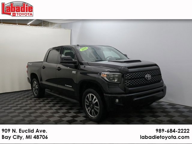 2019 Toyota Tundra SR5's photo