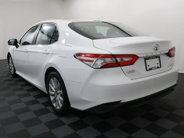 2020 Toyota Camry LE - Photo 8