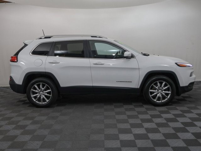 2017 Jeep Cherokee Limited photo 4