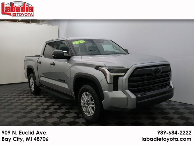 2024 Toyota Tundra SR5's photo
