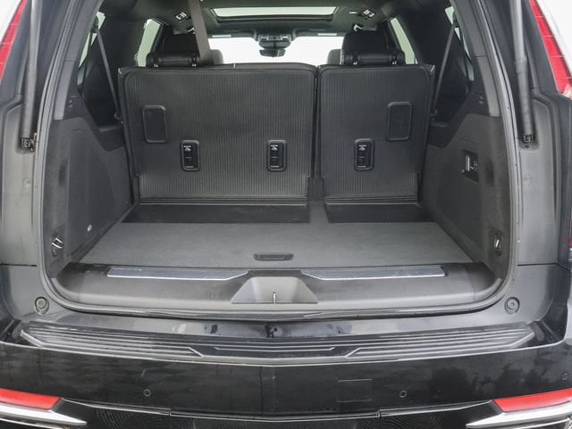2024 Cadillac Escalade ESV Premium Luxury - Photo 7