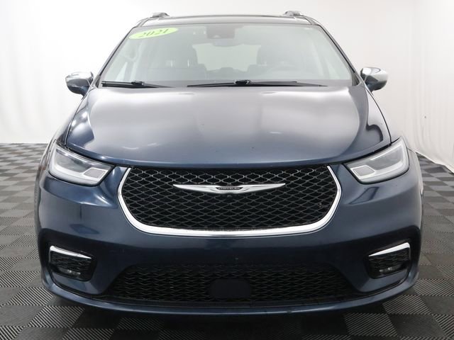 2021 Chrysler Pacifica Limited - Photo 3