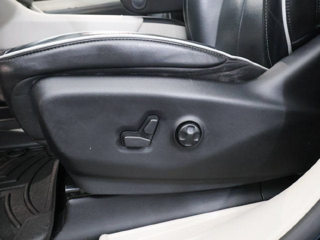 2021 Chrysler Pacifica Limited - Photo 12