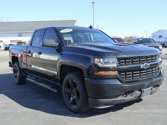 Used 2018 Chevrolet Silverado 1500 LS with VIN 1GCVKNEC5JZ380014 for sale in Bay City, MI