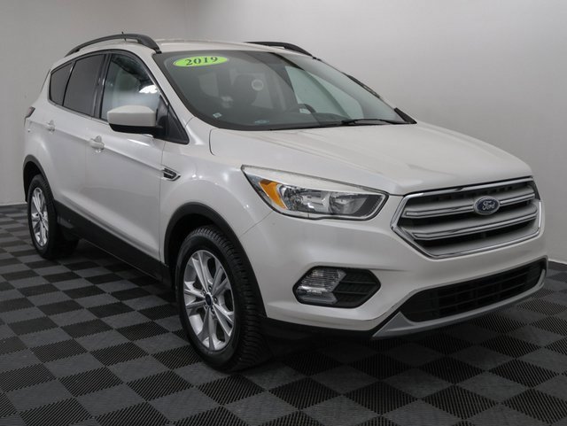 Used 2018 Ford Escape SE with VIN 1FMCU0GD7JUB09264 for sale in Bay City, MI