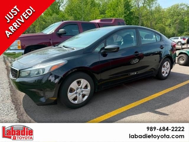 2017 Kia Forte LX AT's photo