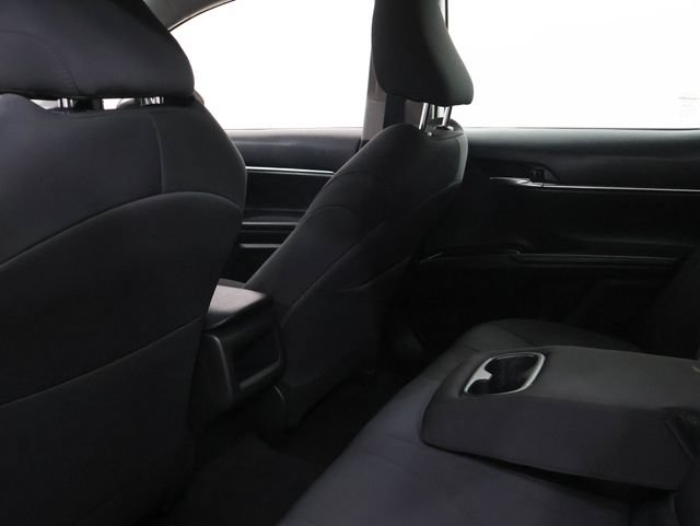 2020 Toyota Camry LE - Photo 16