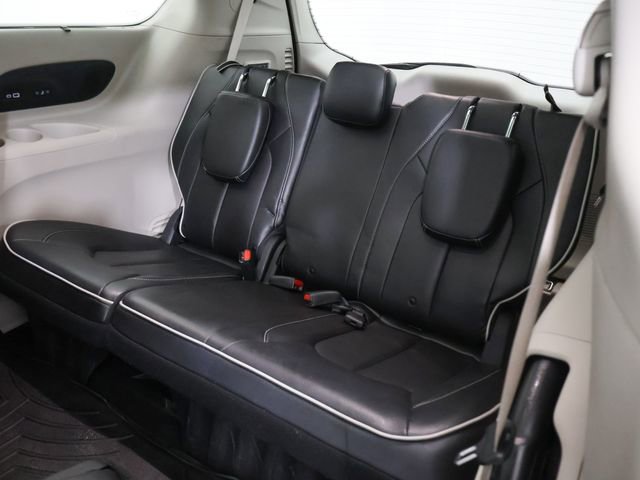 2021 Chrysler Pacifica Limited - Photo 15