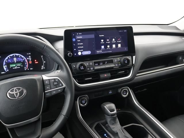 2025 Toyota Grand Highlander XLE - Photo 13