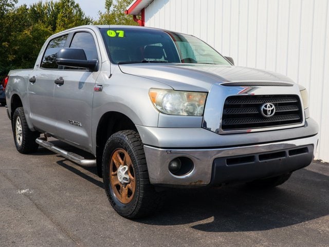 Used 2007 Toyota Tundra SR5 with VIN 5TBDV54197S472734 for sale in Bay City, MI