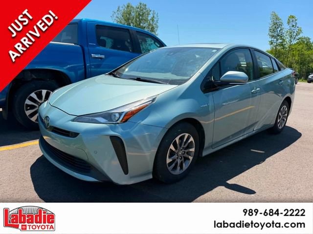 2020 Toyota Prius XLE FWD's photo