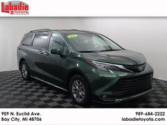 2025 Toyota Sienna XLE Van Passenger Van