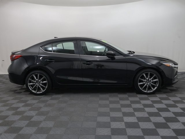 2018 Mazda Mazda3 Grand Touring photo 4