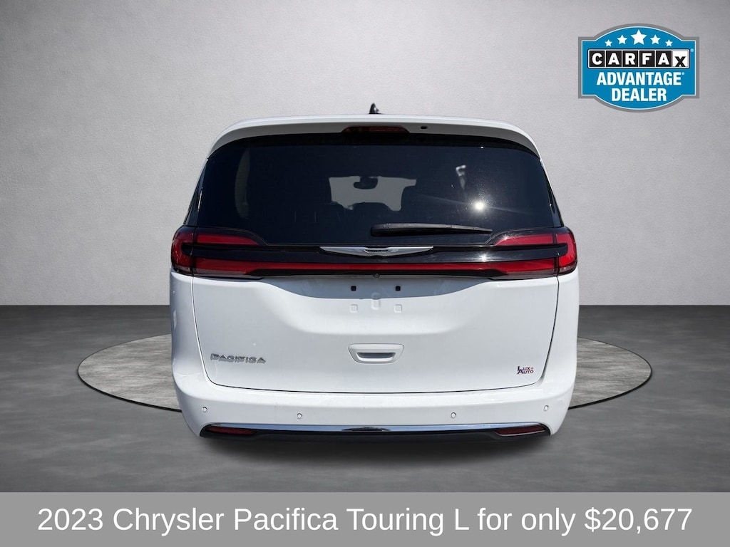 Used 2023 Chrysler Pacifica Touring L Minivan/Van