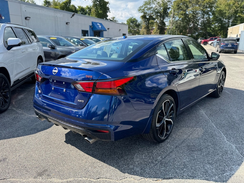 Used 2024 Nissan Altima 2.5 SR Sedan