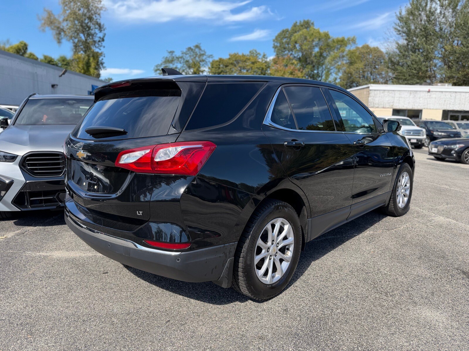 2019 Chevrolet Equinox LT photo 3