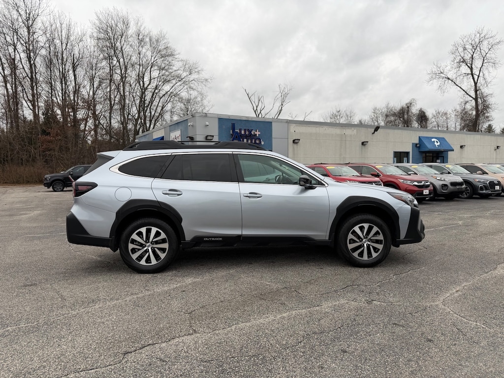 Used 2024 Subaru Outback Premium SUV