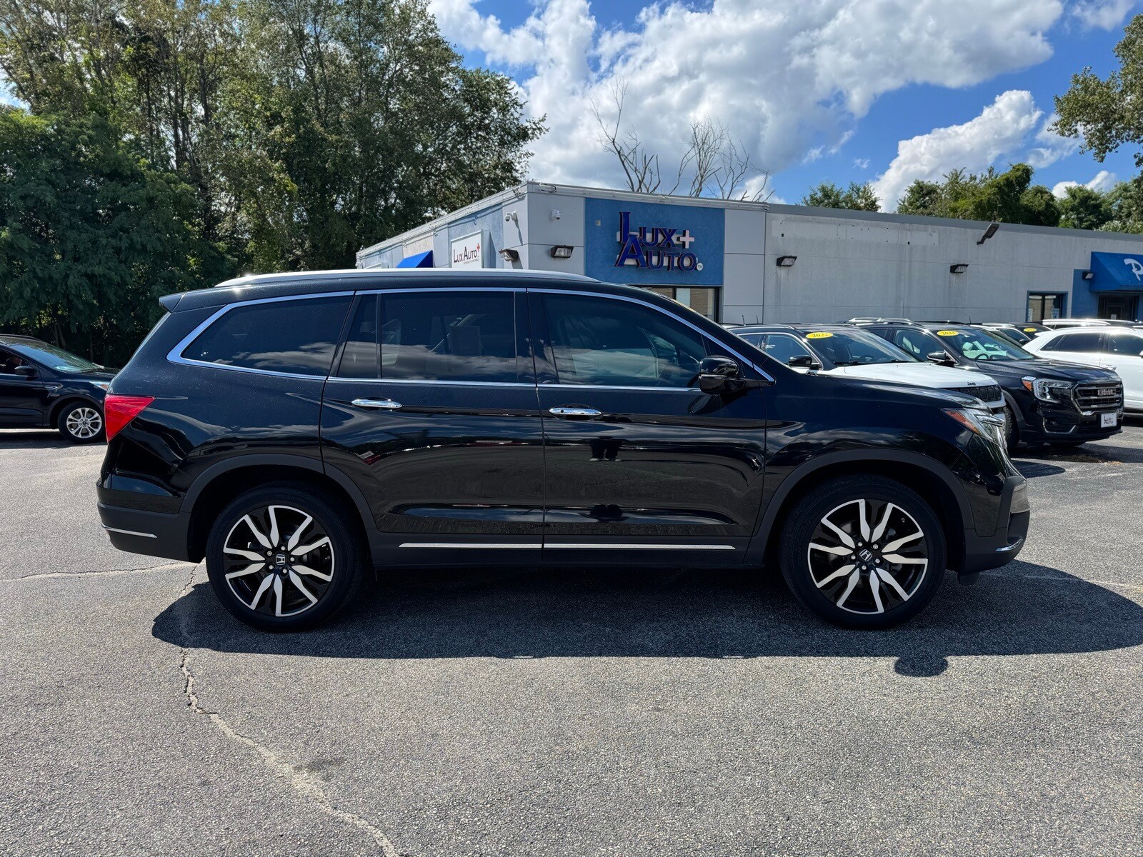2021 Honda Pilot Touring photo 2