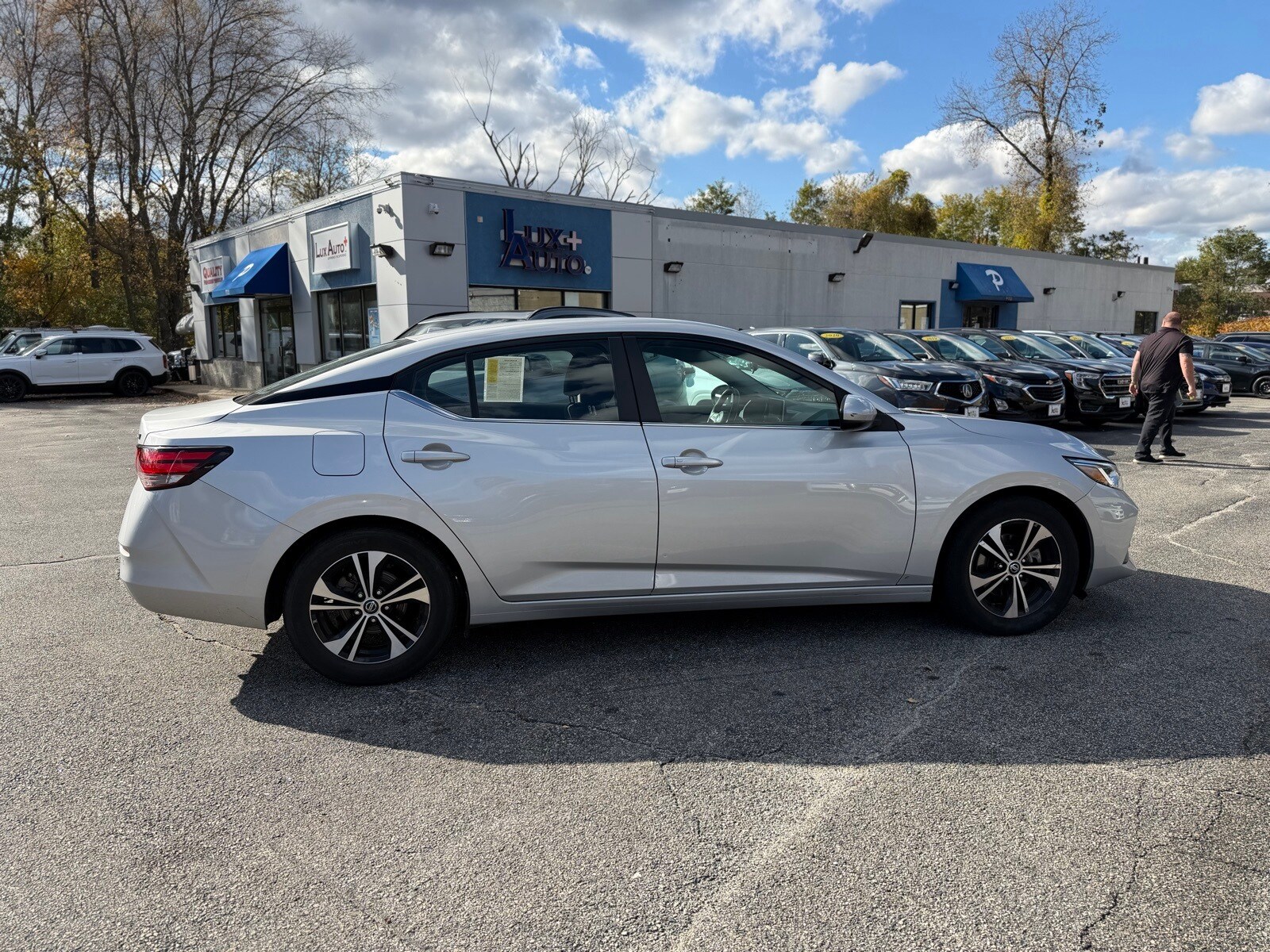 2023 Nissan Sentra SV photo 2