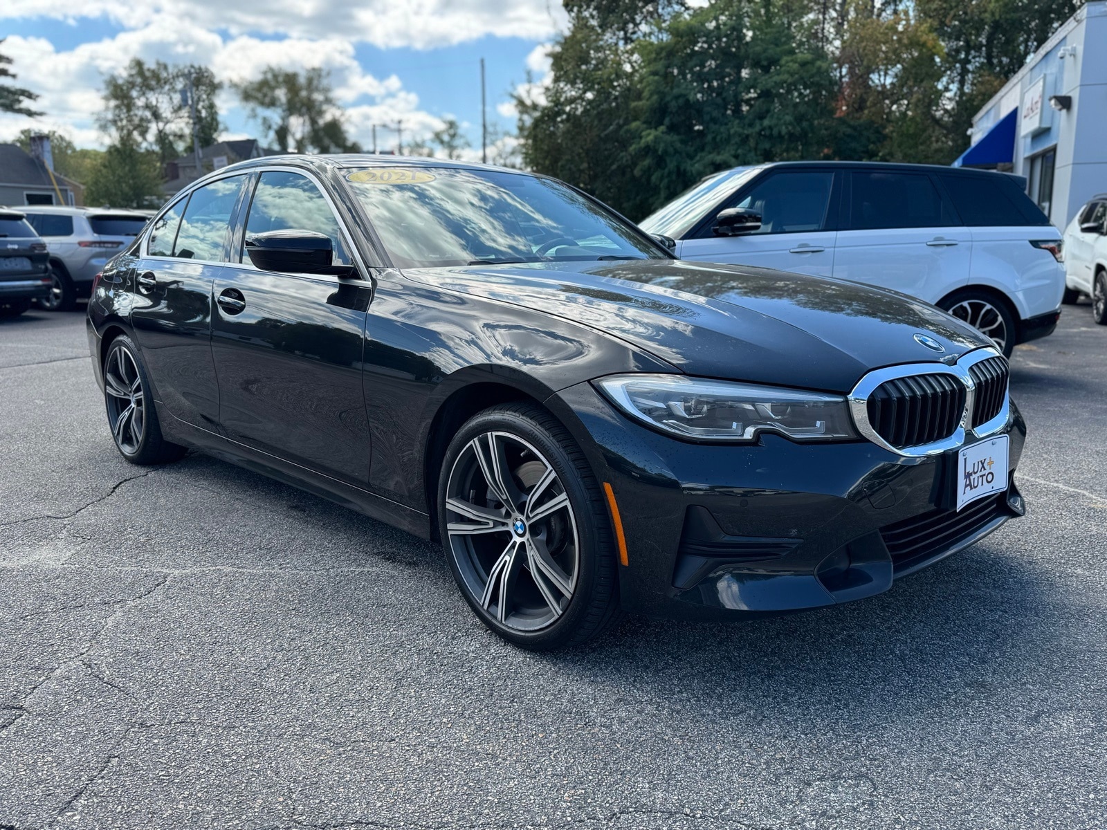 2021 BMW 3 Series 330i's photo