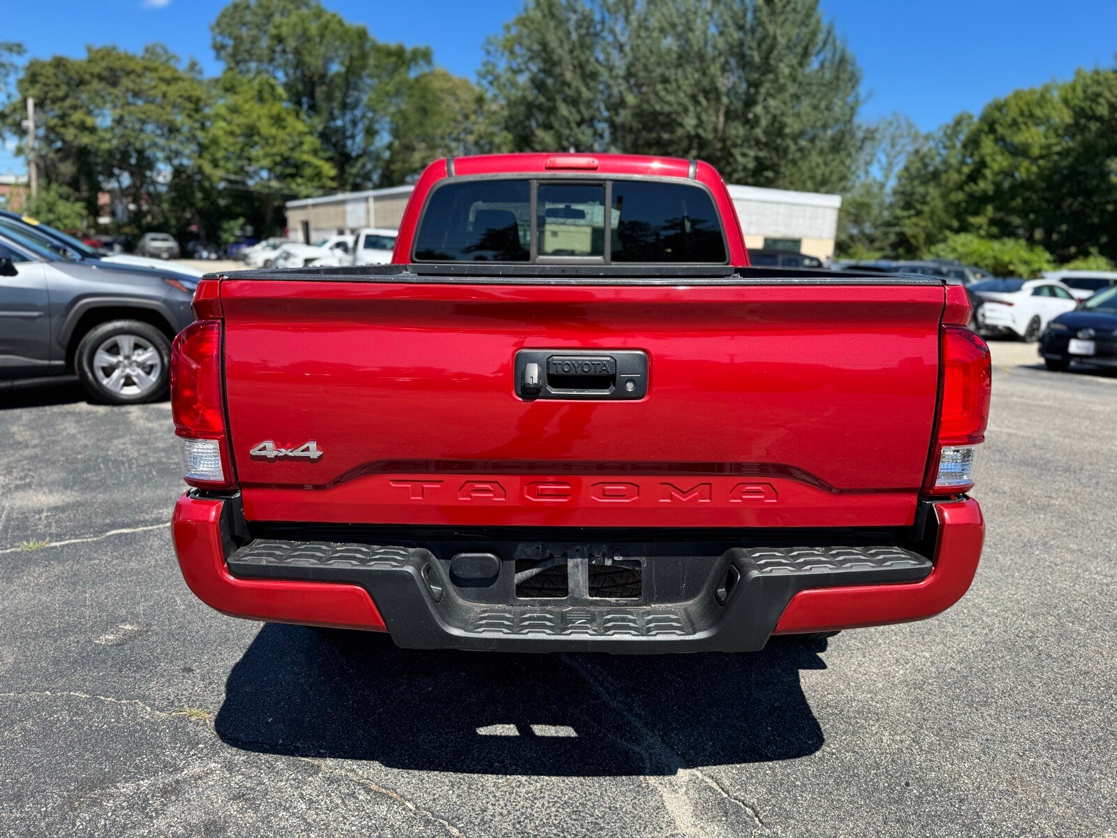 2016 Toyota Tacoma SR5 photo 4