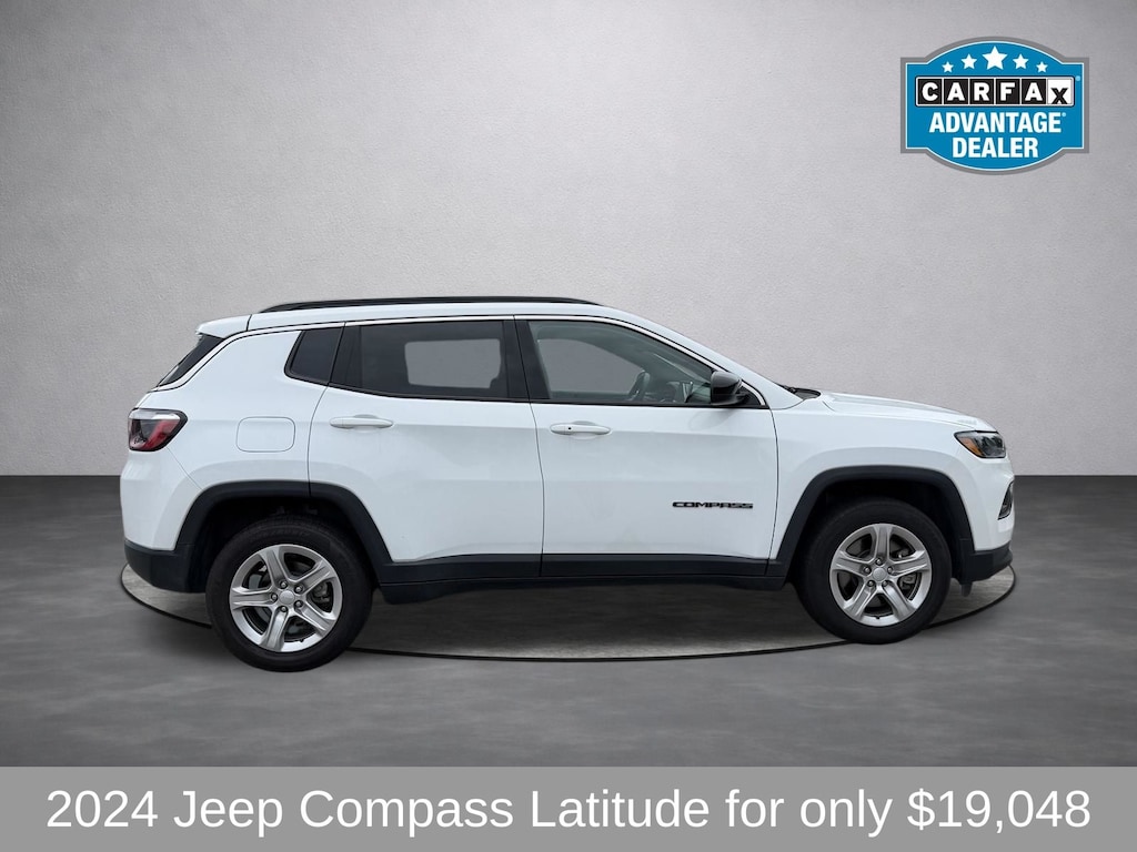 Used 2024 Jeep Compass Latitude SUV