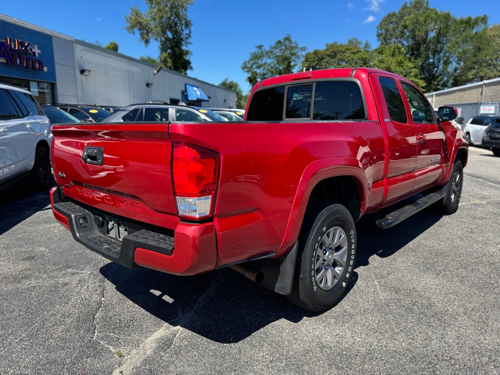 2016 Toyota Tacoma SR5 photo 3