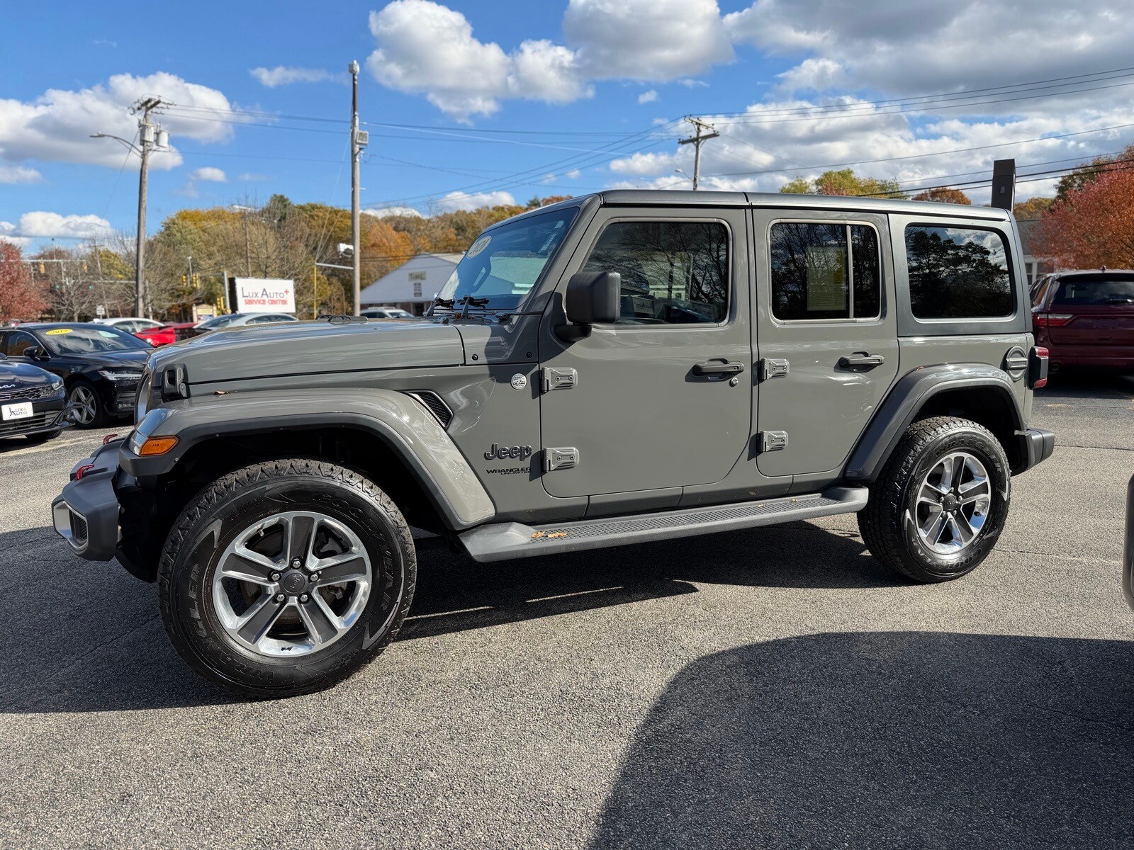 2020 Jeep Wrangler Unlimited Sahara photo 4