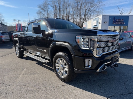 2022 GMC Sierra 2500HD Denali Truck