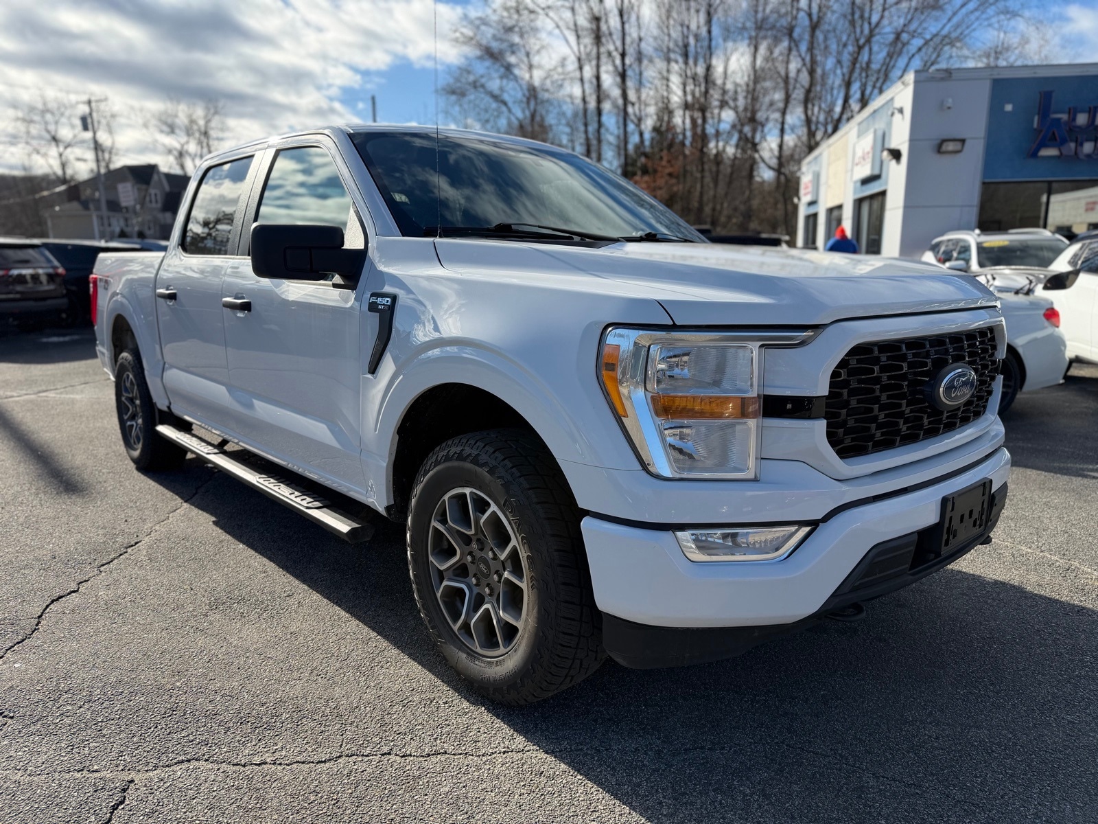 2021 Ford F-150 XL's photo