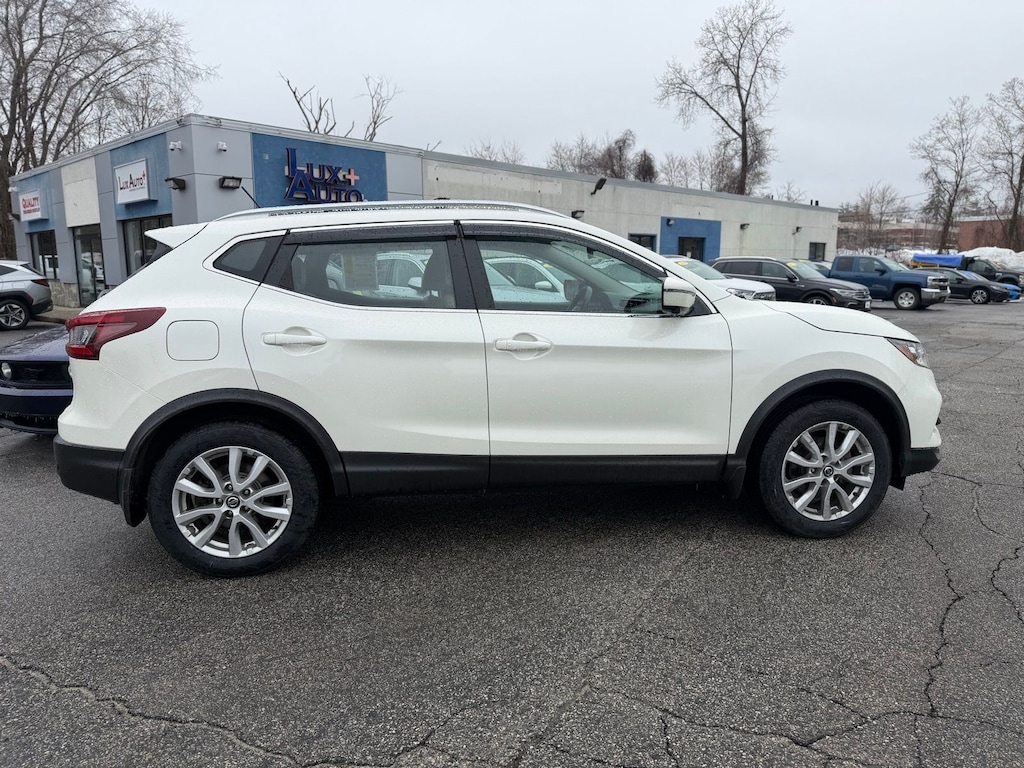Used 2022 Nissan Rogue Sport SV SUV