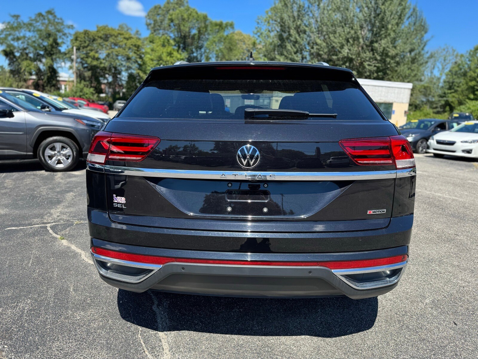 2022 Volkswagen Atlas Cross Sport SEL photo 4