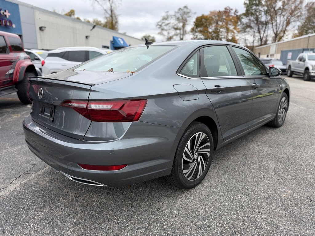 Used 2021 Volkswagen Jetta SEL Premium Sedan