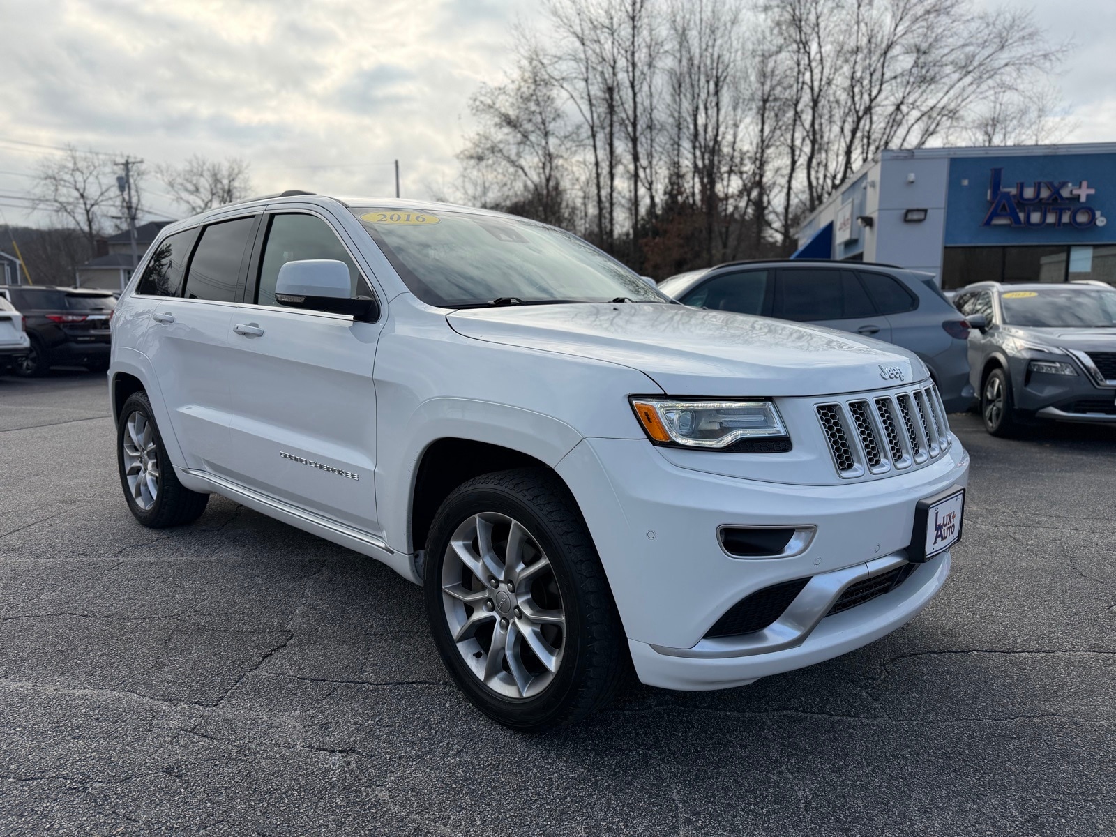 2016 Jeep Grand Cherokee Summit's photo