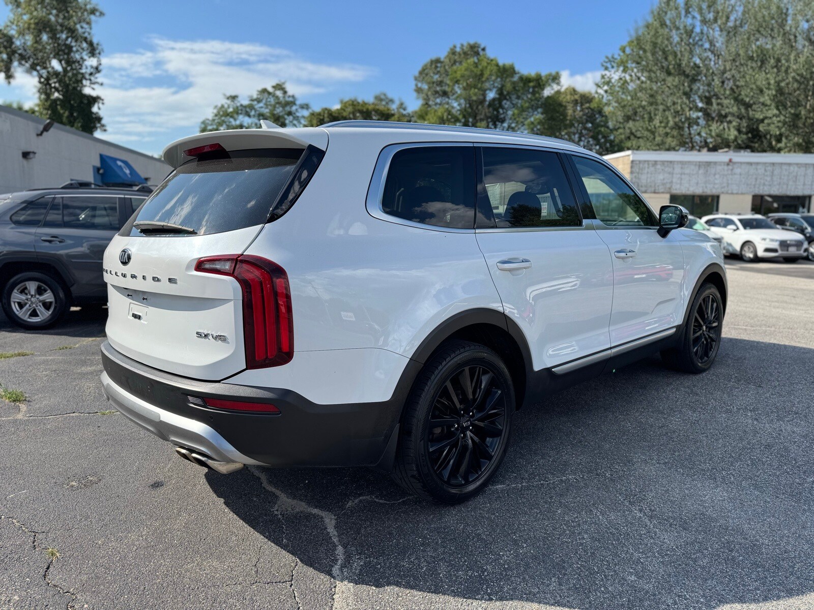 2020 Kia Telluride SX photo 2