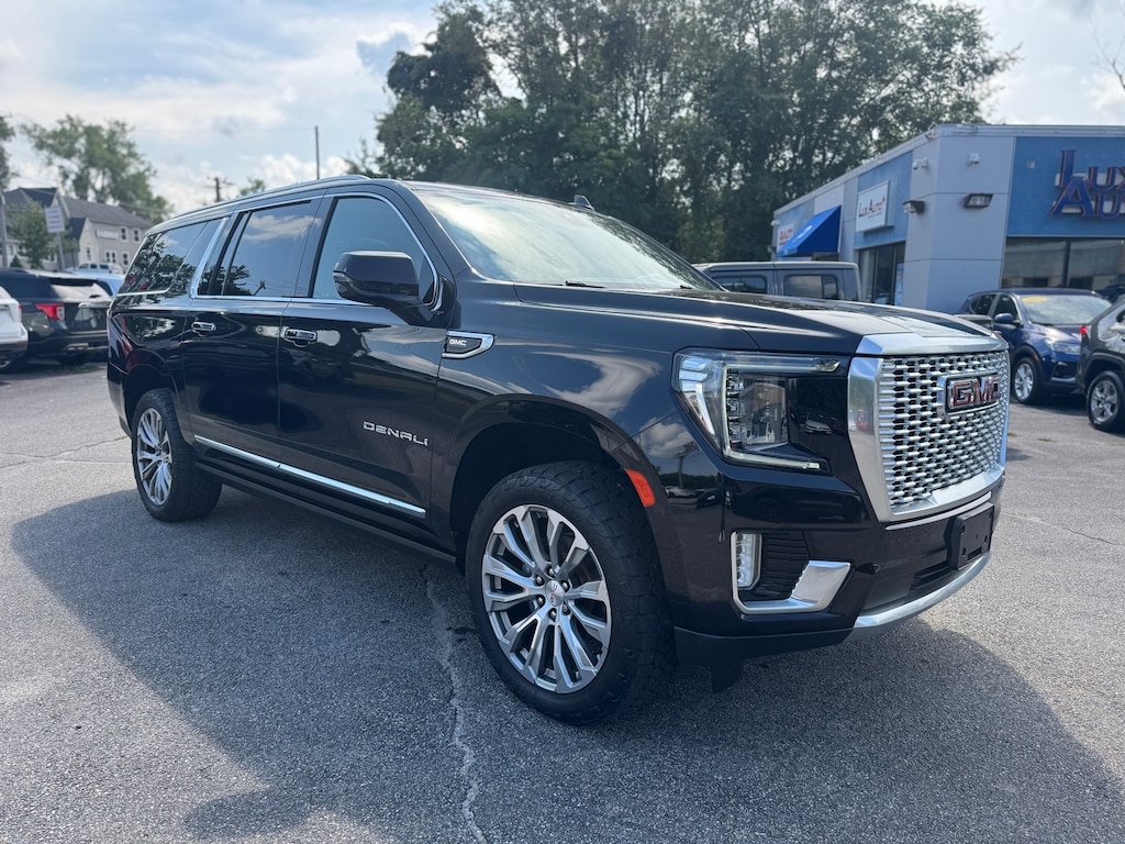 Used 2021 GMC Yukon XL Denali SUV