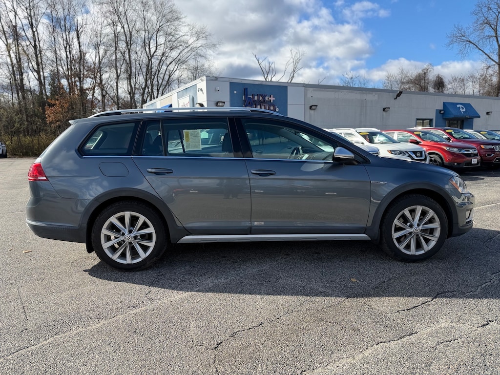Used 2017 Volkswagen Golf Alltrack TSI S Wagon