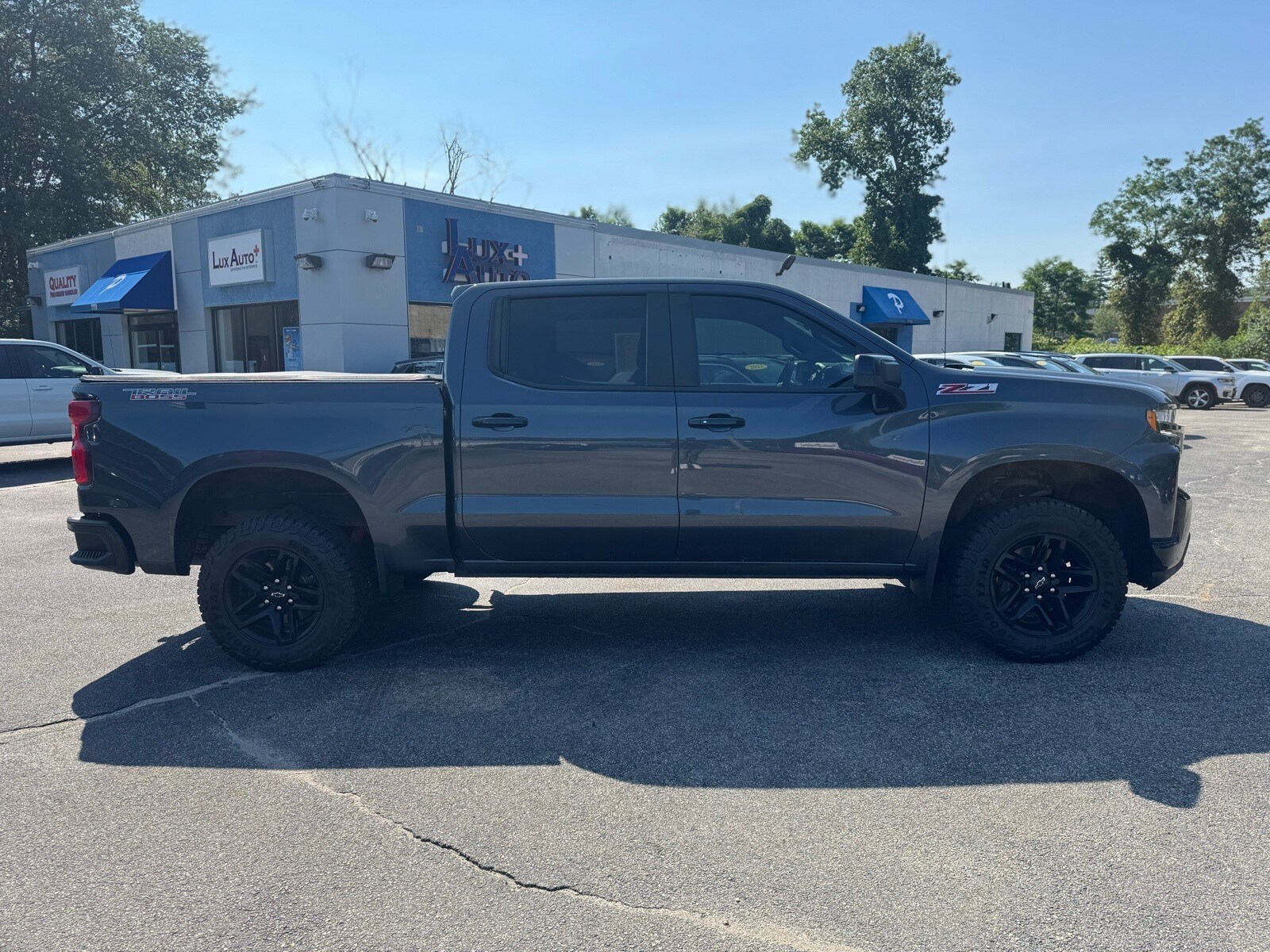 2021 Chevrolet Silverado 1500 LT Trail Boss photo 2