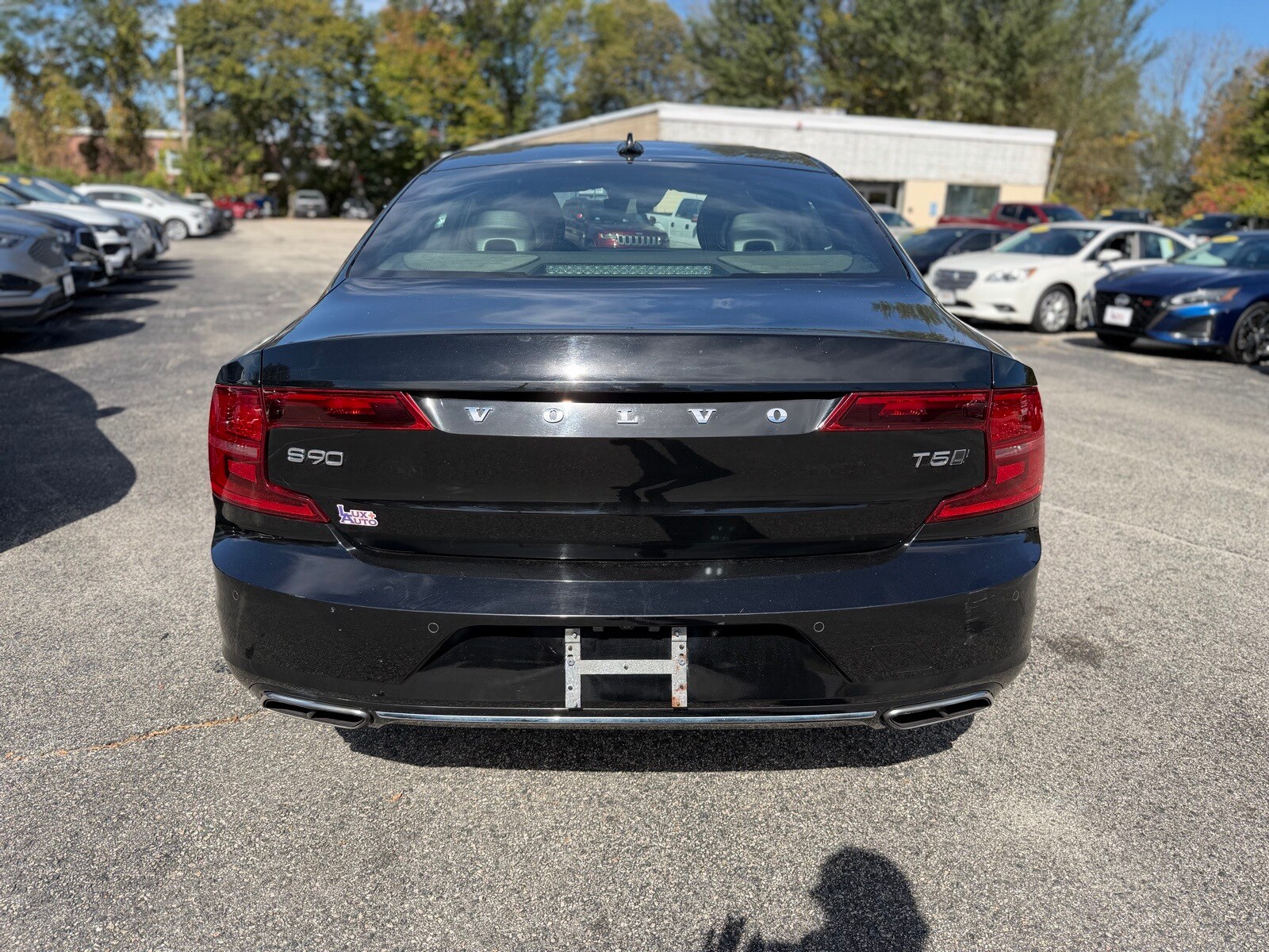 2019 Volvo S90 T5 Momentum photo 4