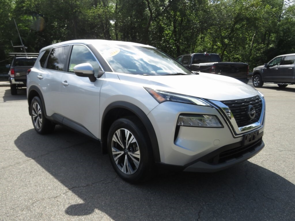 2022 Nissan Rogue SV photo 3