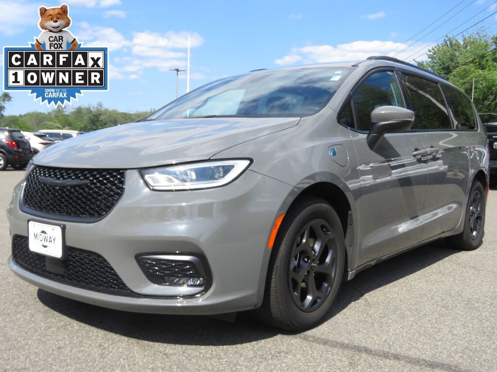 Used 2023 Chrysler Pacifica Plug-In Hybrid Touring L Van Passenger Van