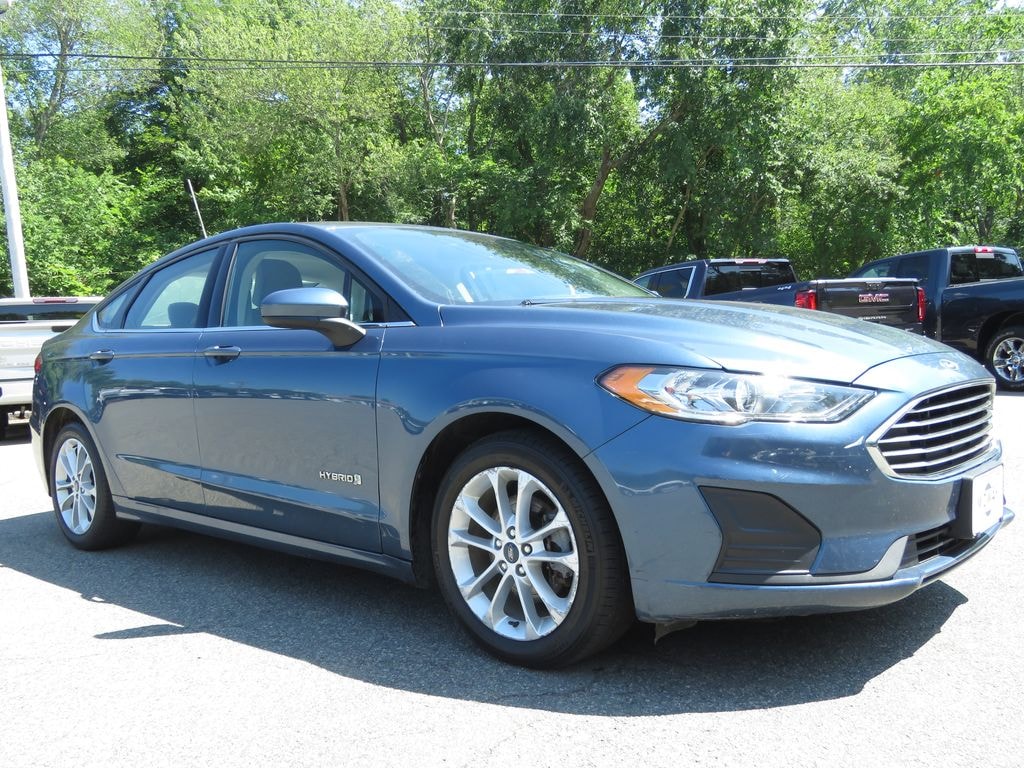 Used 2019 Ford Fusion Hybrid SE Sedan