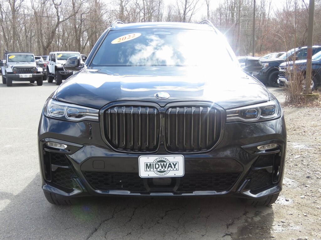 2022 Bmw X7 M50i photo 2